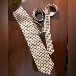 ❌Donated❌Roundtree & Yorke Tie